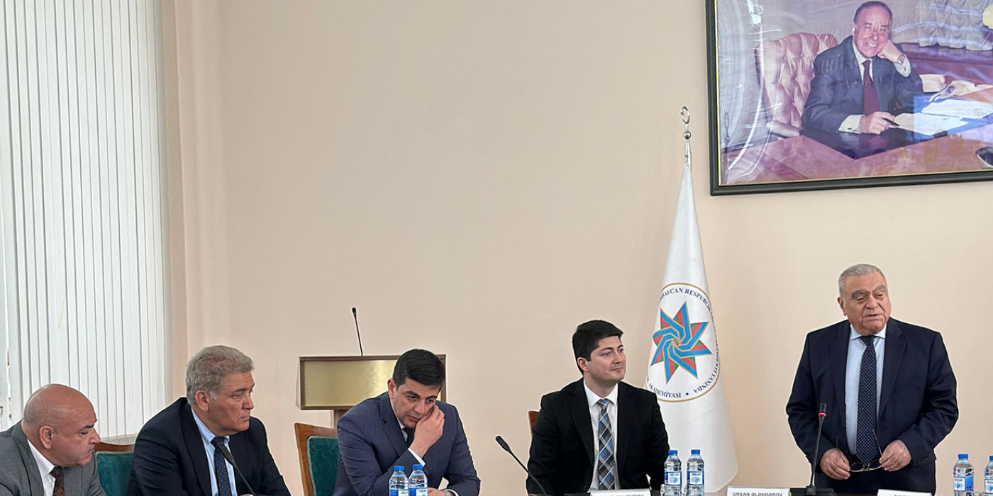 Hüquqi Ekspertiza və Qanunvericilik Təşəbbüsləri Mərkəzinin İcraçı direktoru Azərbaycan Respublikasının Prezidenti yanında Dövlət İdarəçilik Akademiyasında “Mülki qanunvericiliyin problem məsələləri” mövzusunda keçirilən dəyirmi masada iştirak edib