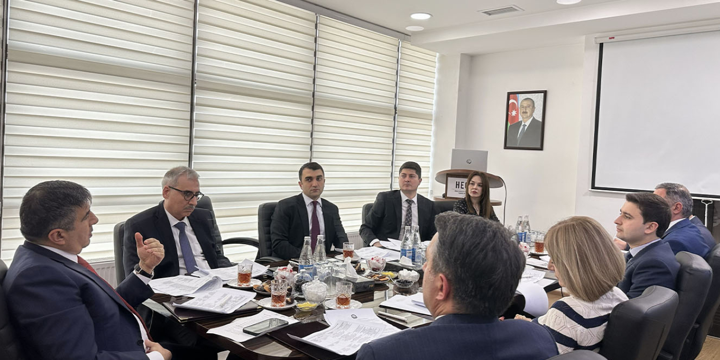 Hüquqi Ekspertiza və Qanunvericilik Təşəbbüsləri Mərkəzinin  Müşahidə Şurasının növbəti iclası keçirilib